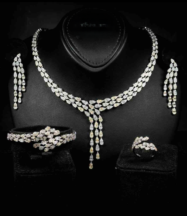 The Gilded Waterfall necklace